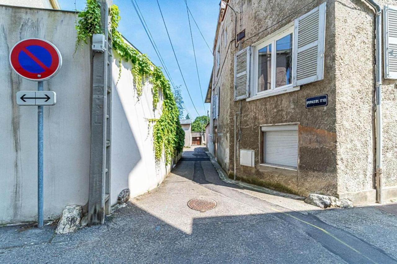 Cozy Studio Near Lyon Сен-Фуа-ле-Льон Экстерьер фото